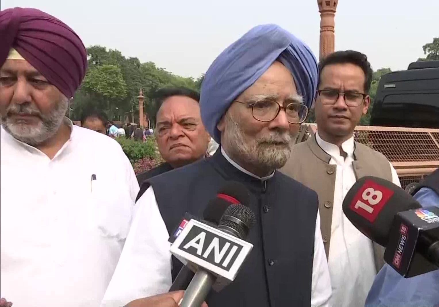 Parliament Winter Session LIVE: Proof of pudding is in eating: Manmohan Singh’s dig at PM hailing Constitution