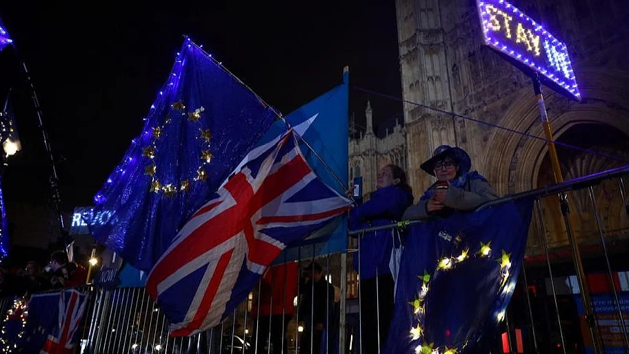 UK election campaign enters final rounds with Brexit on the line