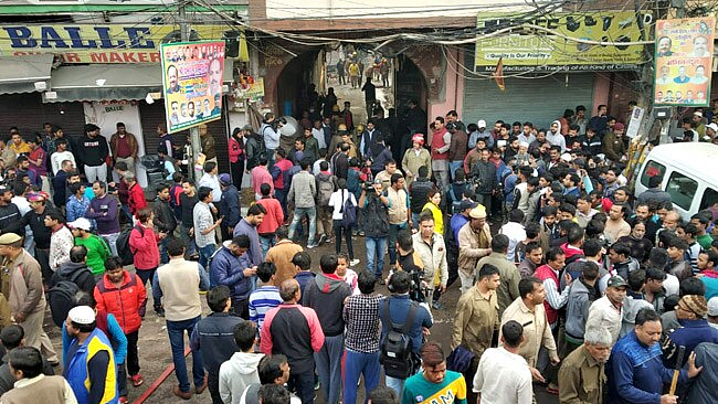 43 killed after massive fire breaks out in a luggage factory in Delhi, CM Kejriwal announces compensation