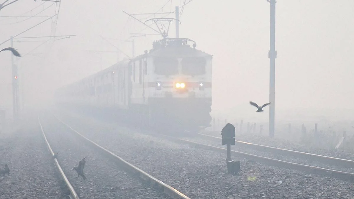 Delhi shivers at 5.7 degrees Celsius