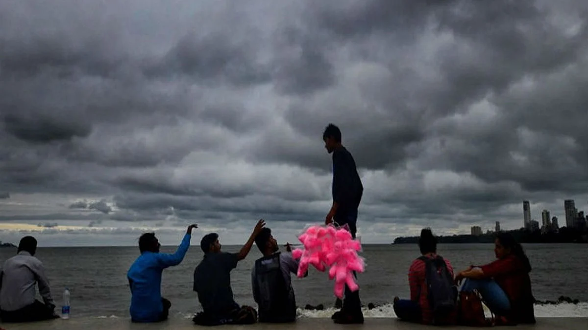 Cyclone near Africa to bring rain in Gujarat, fishermen warned