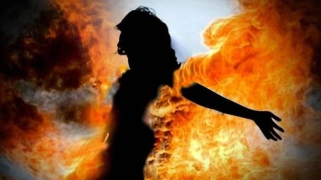 Woman who set herself ablaze in front of UP Assembly, dies