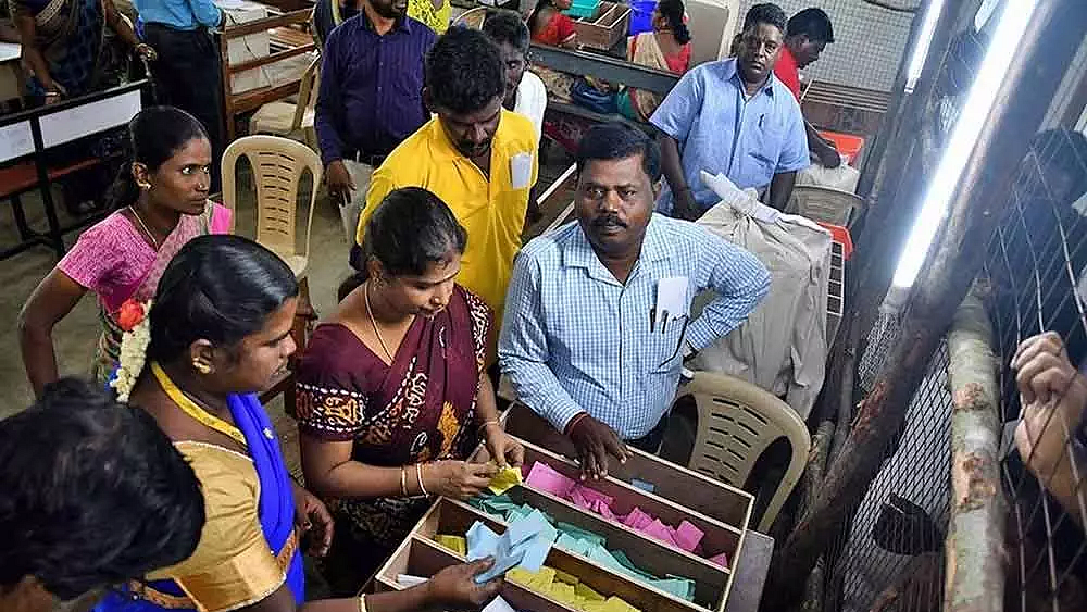 Tamil Nadu rural local polls: DMK alliance leads, AIADMK trails