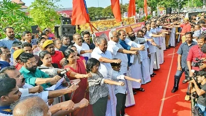 620 Km long human chain in Kerala against CAA shows the power of a republic