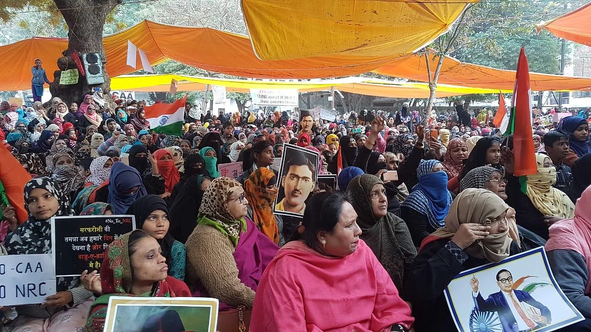 Women protesting at Roshan Bagh in Allahabad