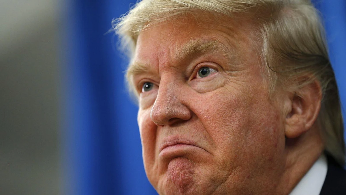 Queue of most jobless people in India: Twitterati to Trump; 650 persons in every metre of space?