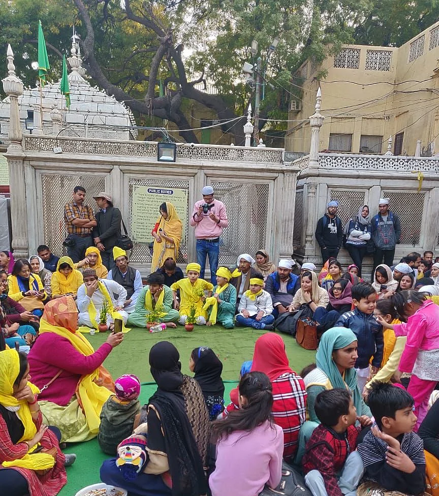 Basant Panchmi Utsav at Dargah Nizamuddin