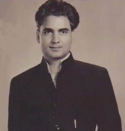 Kamal Amrohi’s younger son Tajdar Amrohi fondly remembers his father on his death anniversary