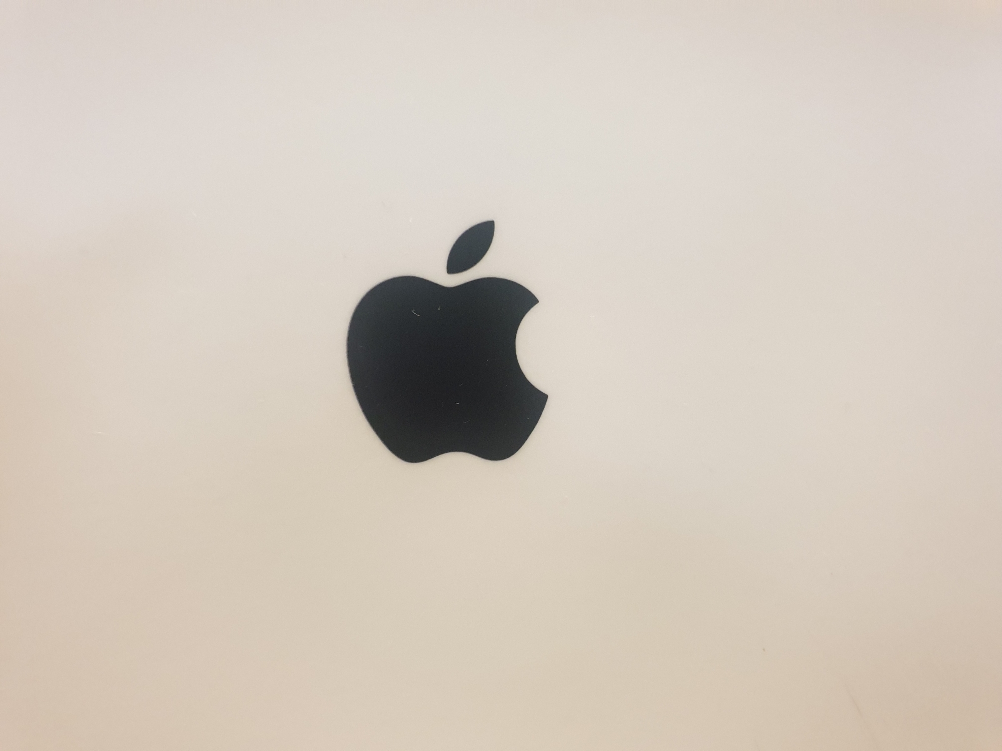 Apple launches COVID-19 website, app with screening tool