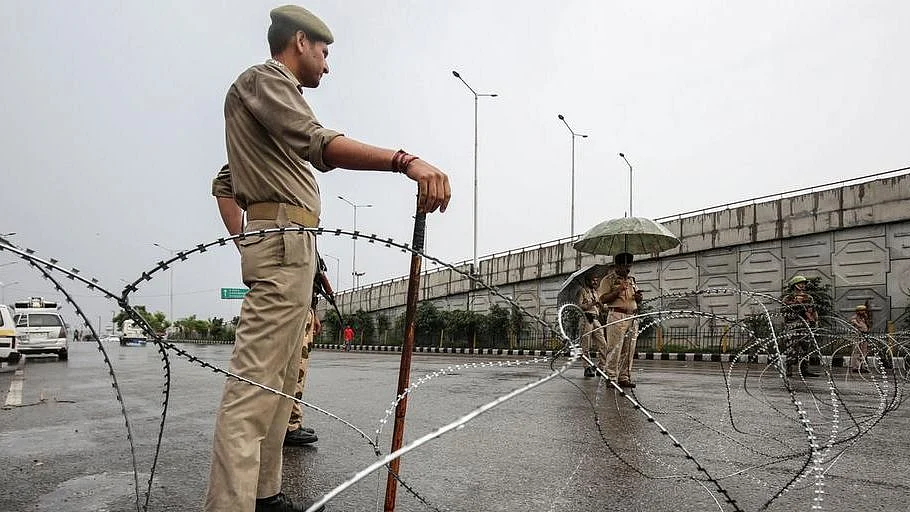 Jammu Dy Mayor among 3 BJP leaders booked for lockdown violation