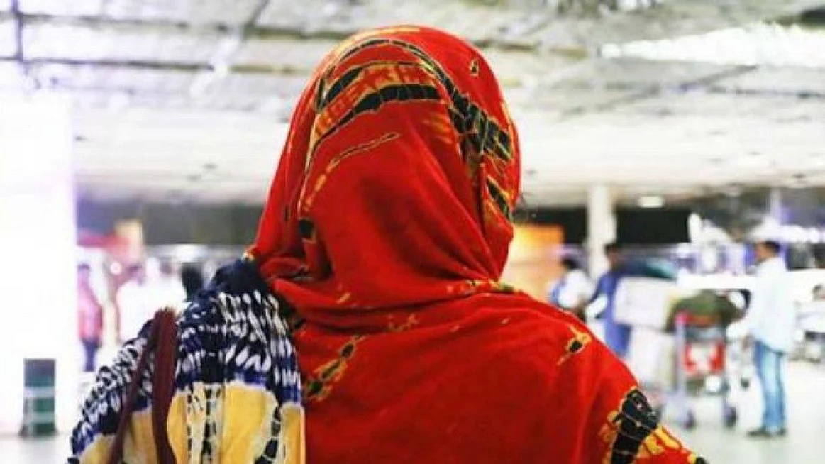 Woman walks hundreds of kms from Surat to Panna with disabled son