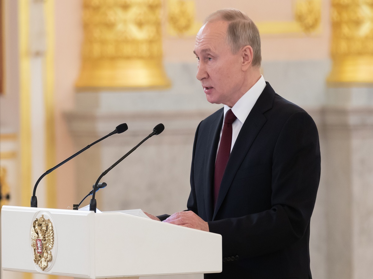 Russia to end COVID-19 restrictions amid surge in cases