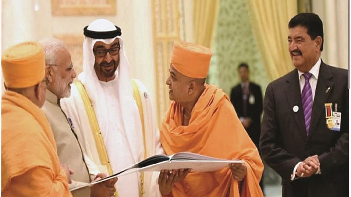 BR Shetty looks on as PM narendra Modi and UAE Crown Prince Mohamed bin Zayed al Nahyan interact with priests before the foundation laying ceremony of Abu Dhabi’s first Hindu temple in February, 2018