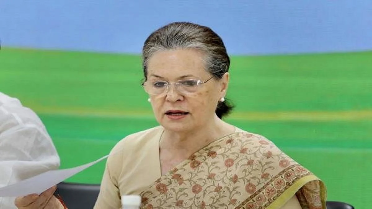 Sonia Gandhi hits out at Modi govt over increased fuel prices, demands rollback