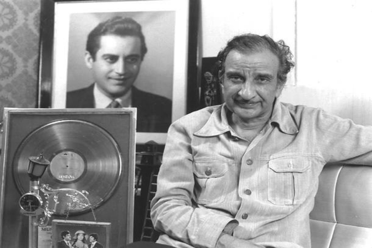 Lockdown classics: Subhash Jha on Raj Khosla and struggle to keep the joint family together