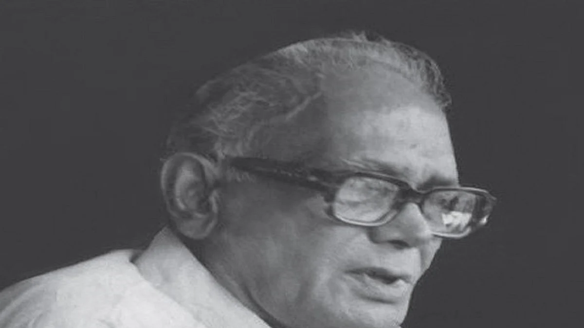 Late PN Dhar on what JP and Indira Gandhi thought of each other