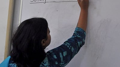 8 000 Teachers Write To Home Minister For 3 Months Salary