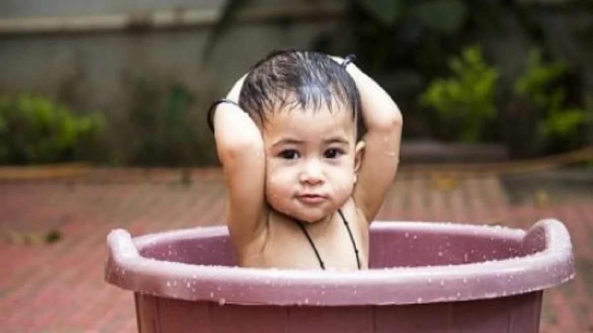 Tips for monsoon skin care for babies every mother should follow