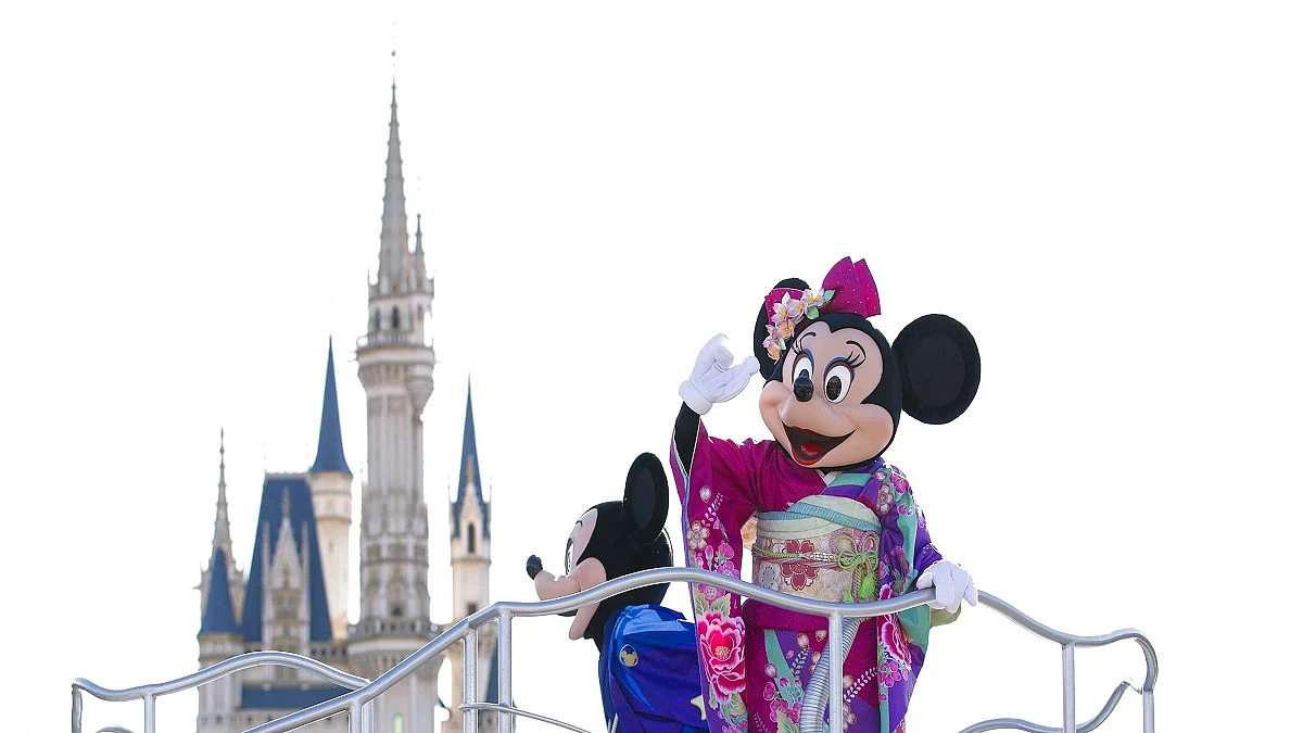 Tokyo Disneyland, DisneySea reopen after 4 months