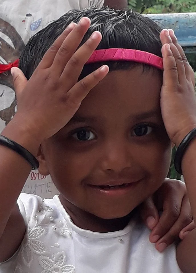 Heart rending story of Adivasi parents who decided to donate the eyes of their 2-year-old daughter