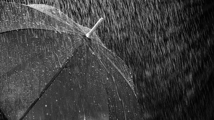 Heavy rains in Delhi for 3 days! IMD sounds orange alert