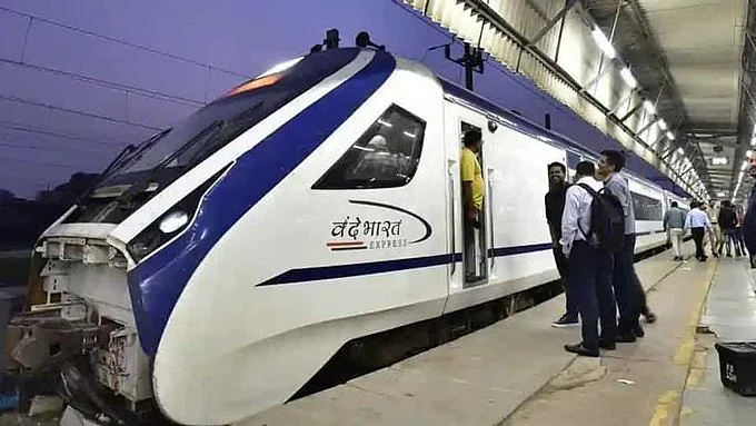 Traders’ body CAIT protests after Chinese joint venture bids for 44 Vande Bharat trains
