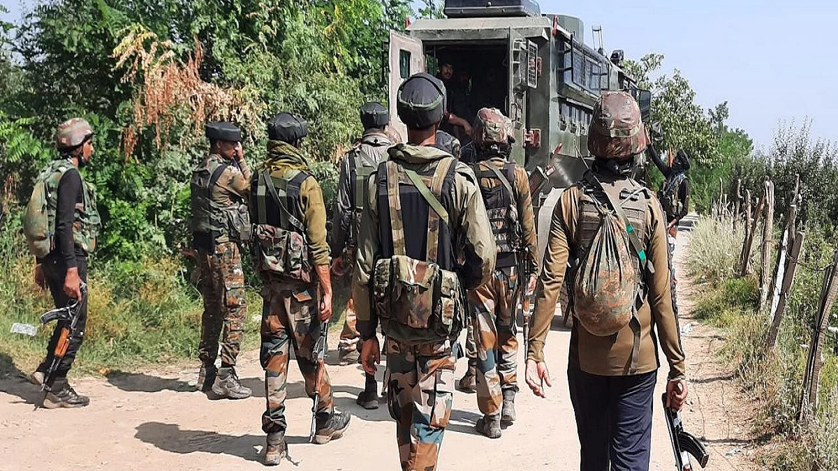 2 CRPF men, 1 SPO killed in Kashmir terror attack
