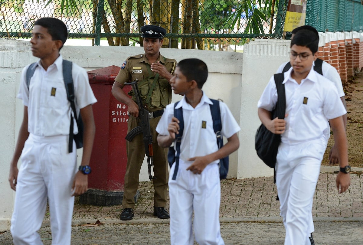 Sri Lanka re-opens schools
