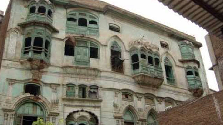 Pakistan’s government to buy ancestral houses of Raj Kapoor, Dilip Kumar