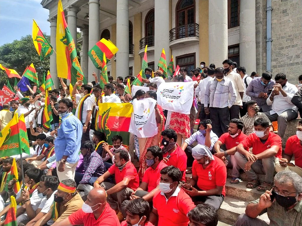 Karnataka Bandh: Thousands hit street, several detained, CM Yediyurappa finally says he will talk to farmers
