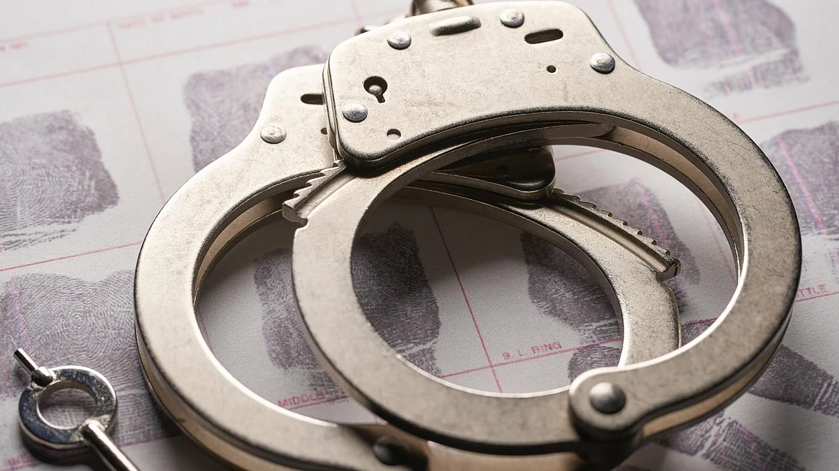 Man arrested for threatening Shiv Sena leader Sanjay Raut