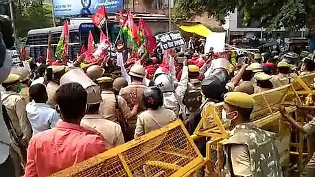 Samajwadi Party workers stage protests against Yogi govt