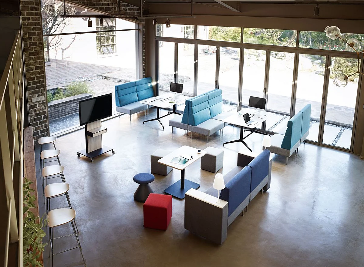 Office furniture in time of COVID-19 pandemic: Box yourself in hygiene Square Series