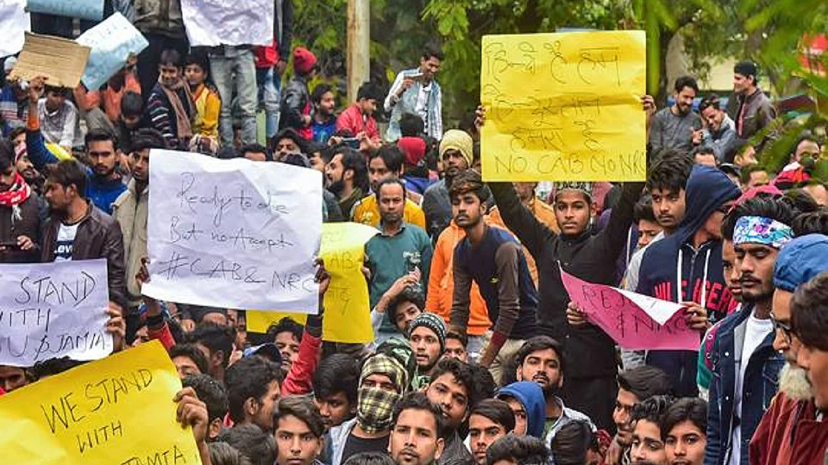 LIVE News Updates: Kerala to withdraw cases of no serious criminal nature during Sabarimala & anti-CAA protest