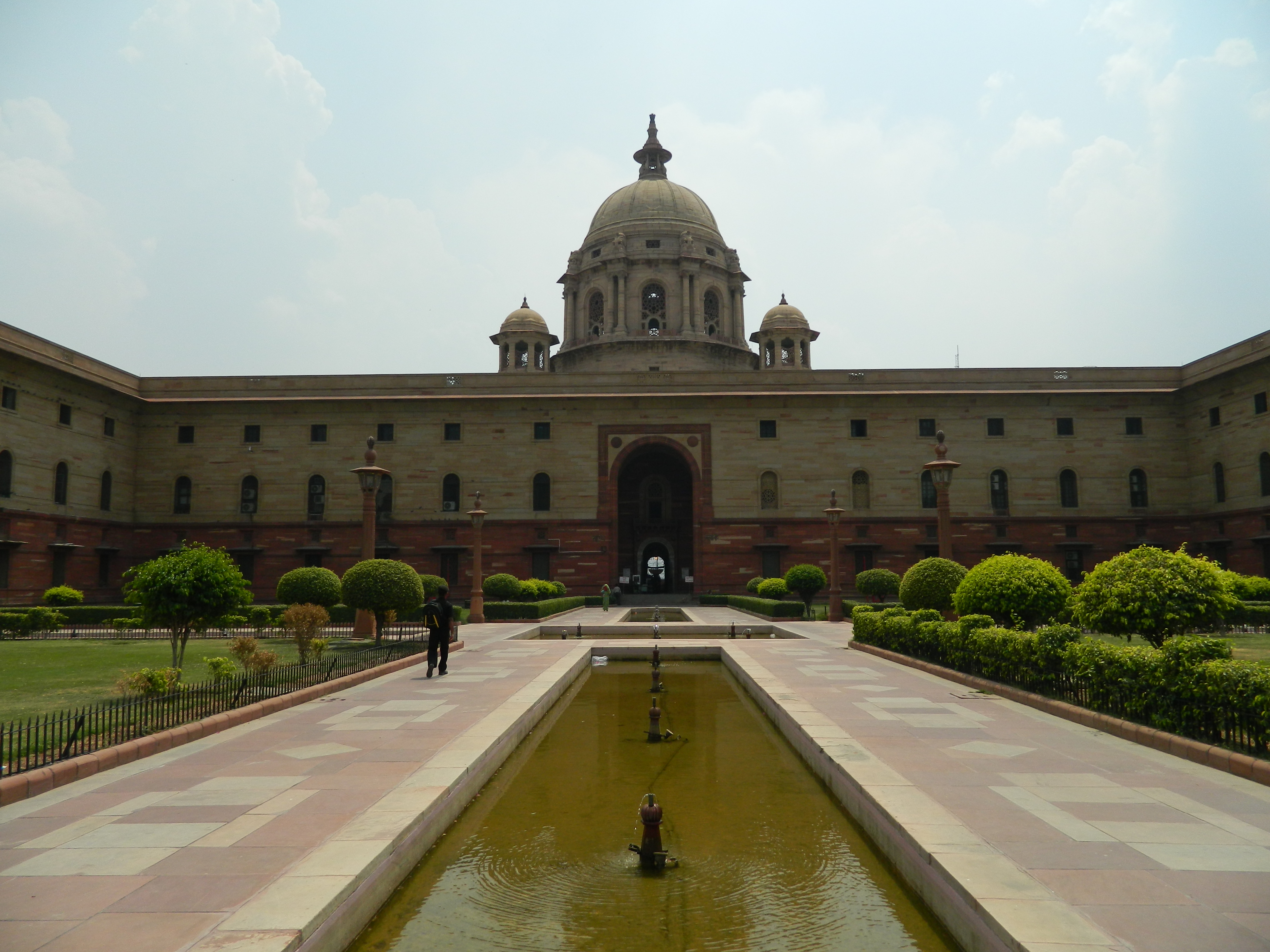 PMO withholds information on inception of PMNRF to RTI applicant despite favourable appeal order