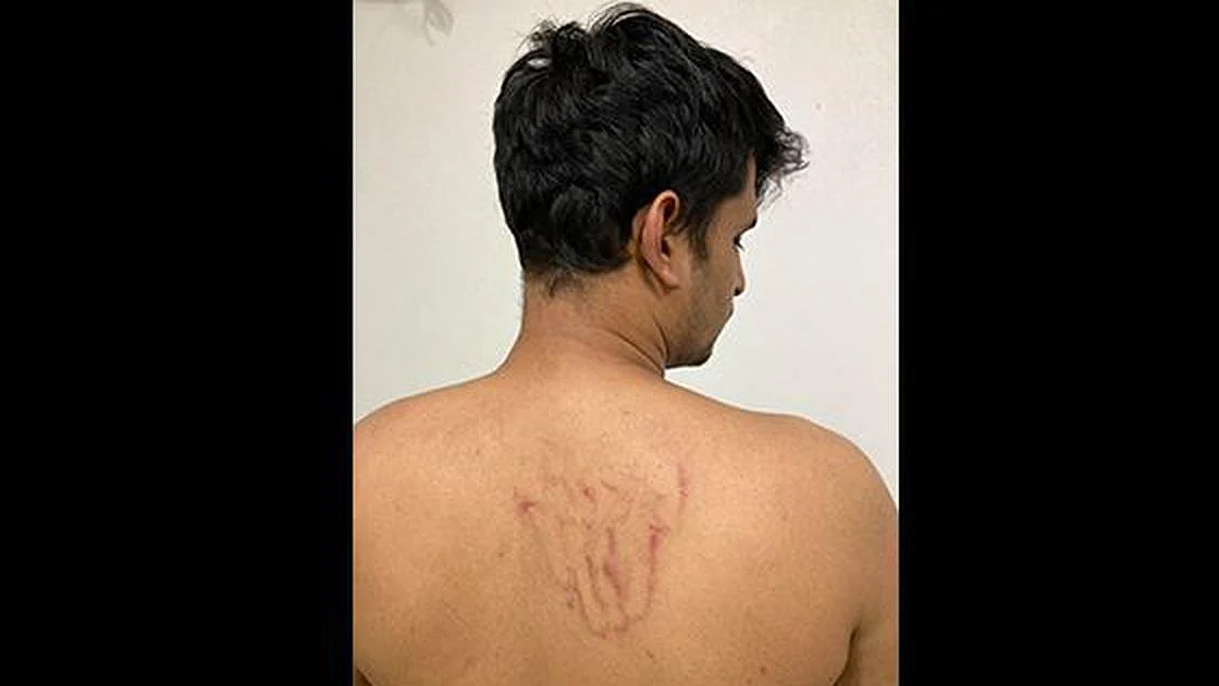 Delhi Police ACP thrashes Caravan journalist in police station while reporting on rape, murder of Dalit girl