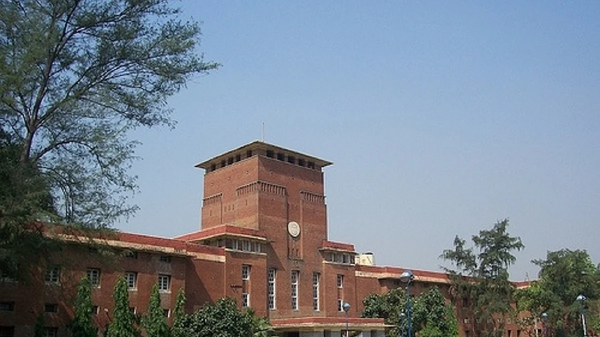 As DU cut-offs touch 100%, student bodies worried about peer pressure