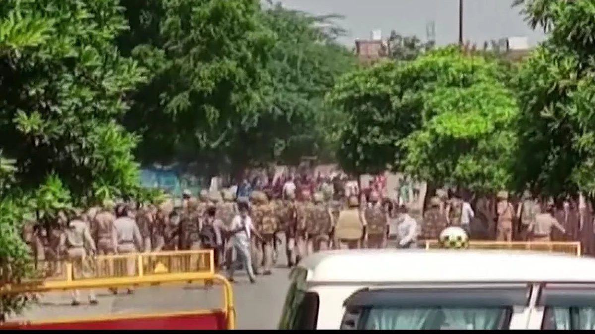 Hathras incident: Valmiki community members clash with police in Agra