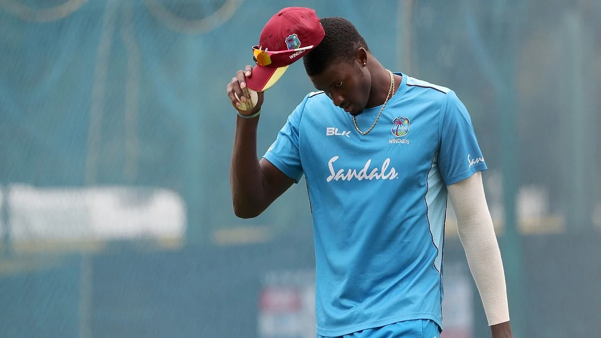 ‘Bubble to bubble’ cricket not sustainable, say Morgan & Holder