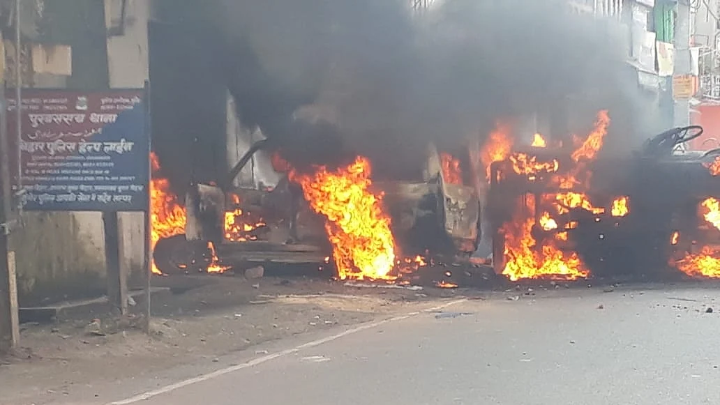 Violence in Munger again, SP office vandalised and police station attacked