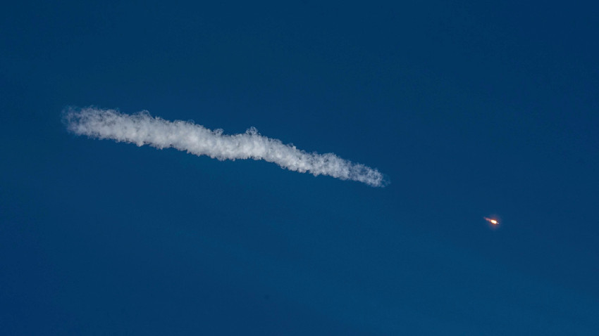 Trio who lived on space station return to Earth safely