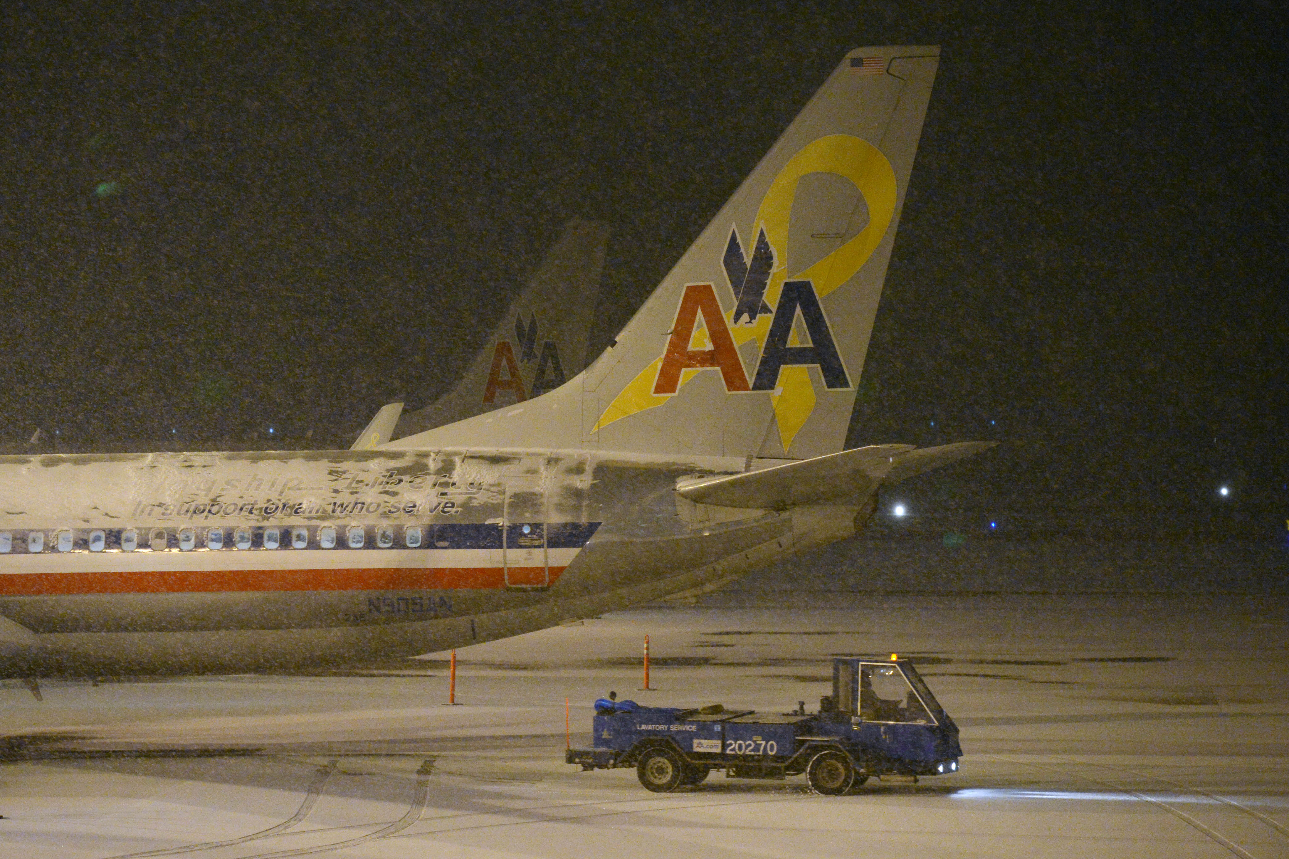 19,000 American Airlines workers to be furloughed