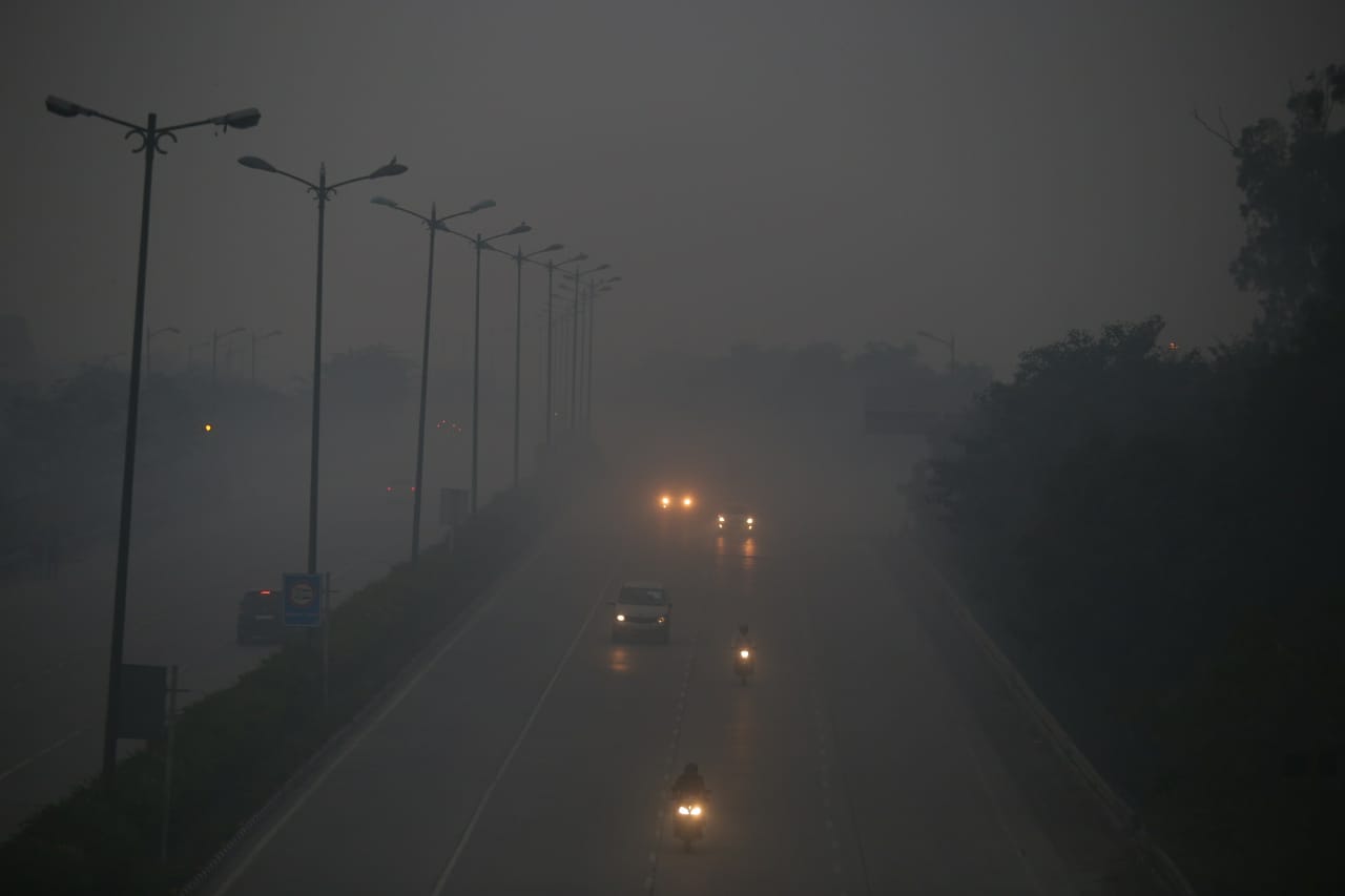 Firecrackers, farm fires make Delhi’’s air quality ‘’severe’’; relief likely