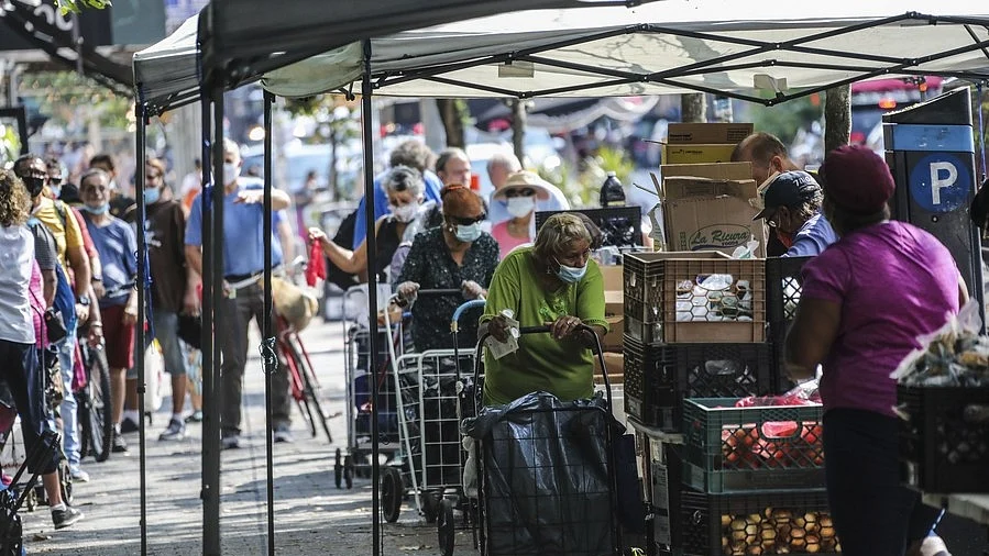 Study reveals how economic worries can up COVID-19 risk