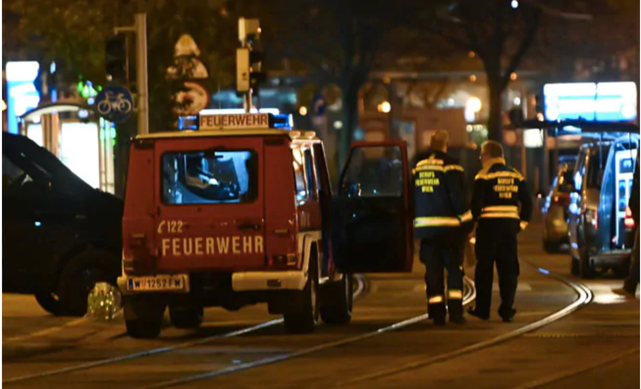 2 dead, 15 wounded in Vienna terror attack, authorities say