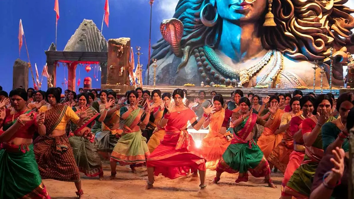 Should ‘Laxmmi’ release simultaneously on OTT and in theatres? Trade experts speak