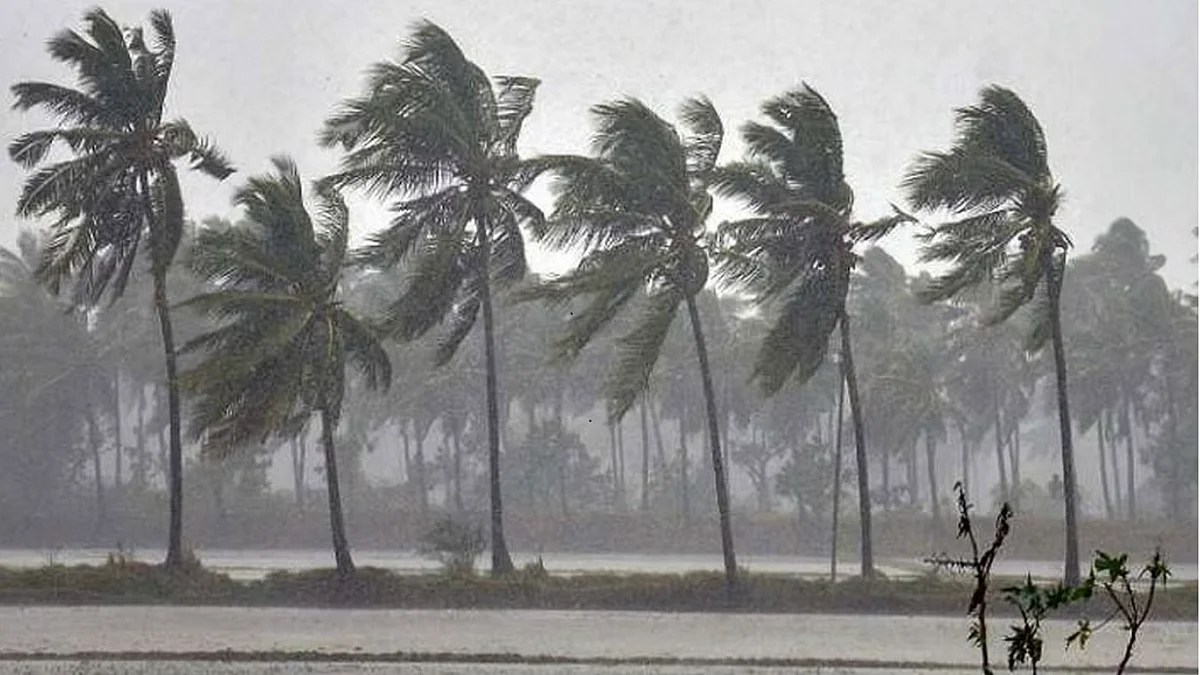 Cyclone Nivar: Depression intensifies into deep depression, to cross TN- Puducherry coasts on November 25