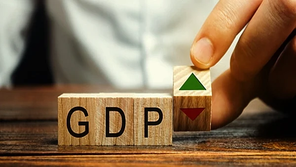 India’s economy shrank 9.6% in 2020-21, can rise with vaccine to 5.4% next fiscal: World Bank