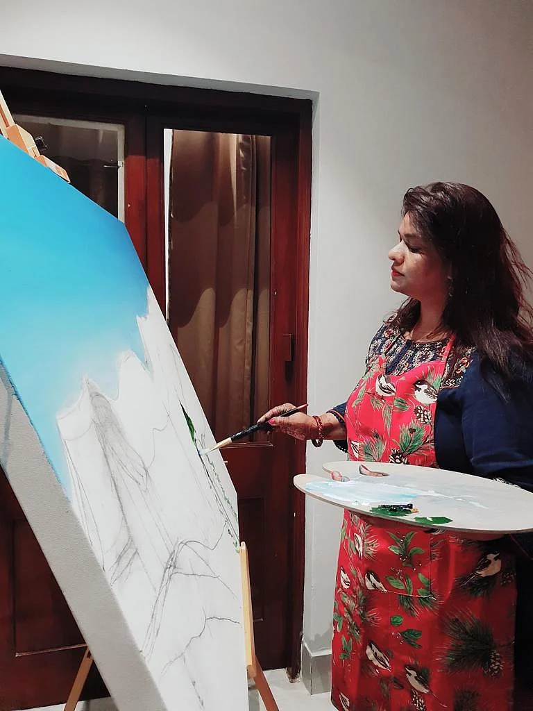 Meet Nishi Singh: The multi-tasking singer, social worker, painter