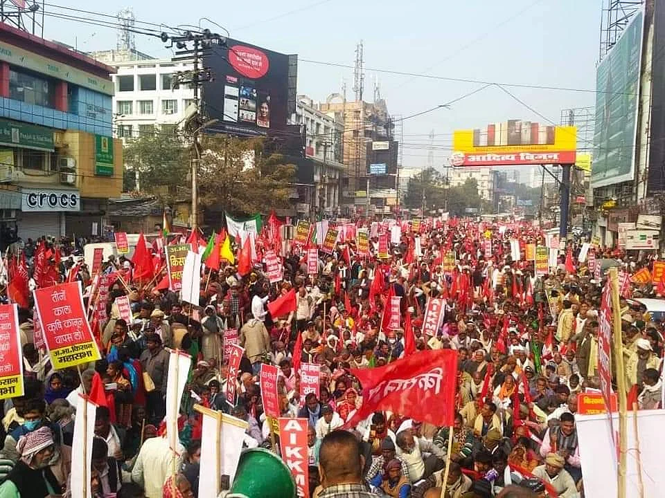 WATCH: Farmers’ protest in Patna lathi charged by police, several injured